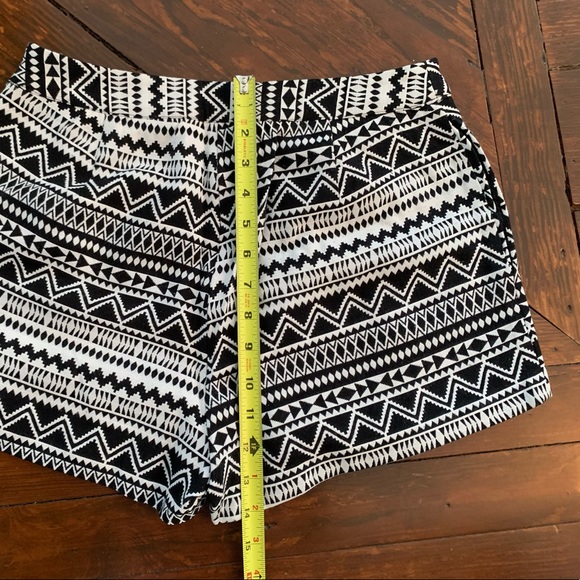Hold 3 Size 7 black white skort skirt short Aztec casual summer vacation women - Picture 6 of 7